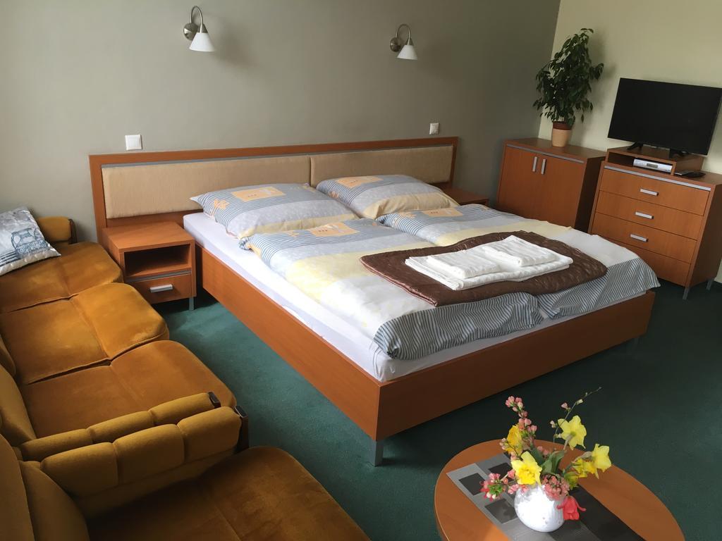 Apartman Darmon Piest'any Exterior photo